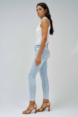 PANTALÓN VAQUERO WONDER CROPPED SKINNY AZUL BLEACH DESTROYED