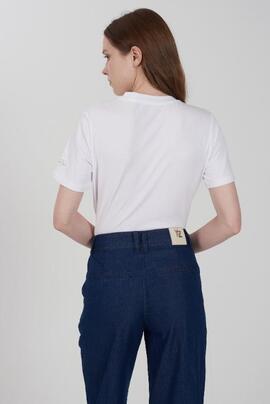 CAMISETA DE MUJER BLANCA CON BORLAS Y ESTAMPADO MA