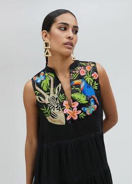 KURTA LARGA NEGRO CON TIRANTES Y BORDADOS
