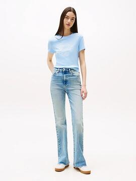 CAMISETA SLIM FIT PUNTO GOFRADO CELESTE CON BORDADO FRONTAL