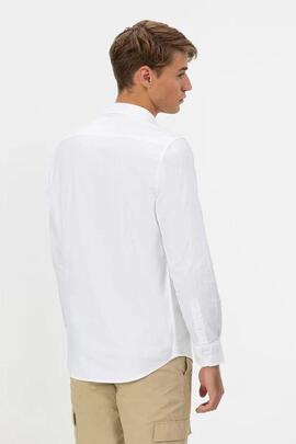 CAMISA OXFORD CUELLO BOTÓN BLANCA