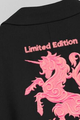 AMERICANA DE MUJER LASAL UNICORNIO NEGRA