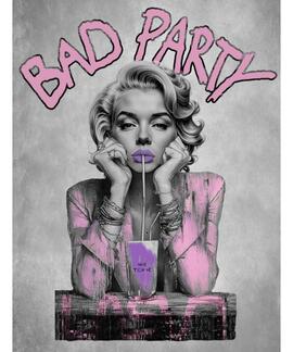 CAMISETA DE MUJER LASAL BAD PARTY ROSA