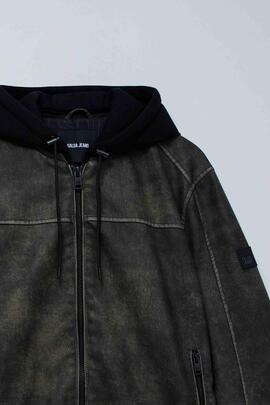 CAZADORA BOMBER DE ECOPIEL MARRÓN CON CAPUCHA DESMONTABLE