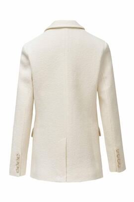 BLAZER DE LANA CON DETALLE DE BROCHE DORADO