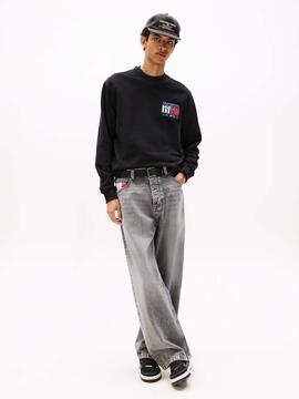 SUDADERA REGULAR FIT NEGRA CON LOGO DE BANDERA