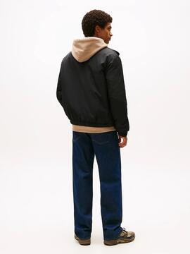 CHAQUETA ACOLCHADA RELAXED FIT NEGRA IMPERMEABLE