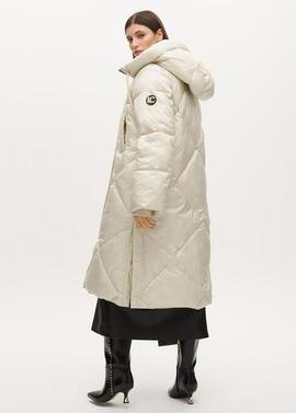 ANORAK PLUMAS CON CAPUCHA PIEDRA
