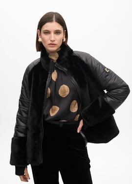 ABRIGO COMBINADO PLUMAS PELO NEGRO