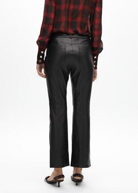 PANTALON EFECTO PIEL CON CREMALLERAS