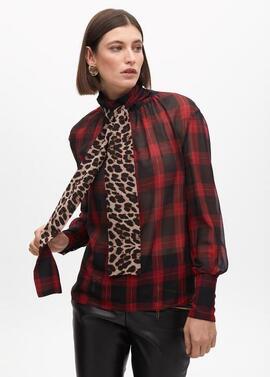 CAMISA LAZADA ANIMAL PRINT COMBINADA CON TARTÁN ROJO Y NEGRO