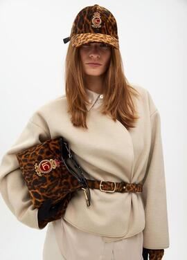 BOLSO TEJIDO ANIMAL PRINT MARRÓN Y NEGRO CON PARCHE ESCUDO