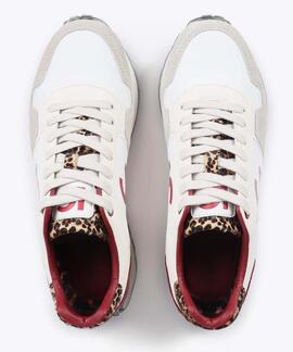 ZAPATILLA DEPORTIVA CON SUELA PERSONALIZADA Y ESTAMPADO ANIM