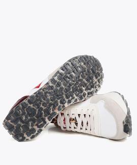 ZAPATILLA DEPORTIVA CON SUELA PERSONALIZADA Y ESTAMPADO ANIM