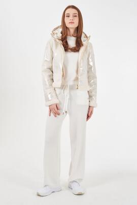 CHAQUETA ACOLCHADA DE MUJER CON CAPUCHA BEIGE LAMINADA
