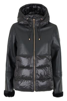 CHAQUETA DE MUJER ECOPIEL NEGRA CON INSERCIONES ACOLHADAS