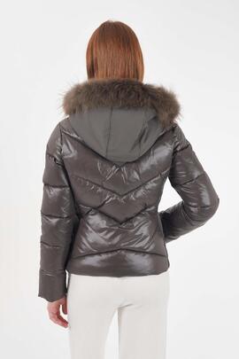 CHAQUETA ACOLCHADA DE MUJER MARRÓN CON CHALECO DESMONTABLE