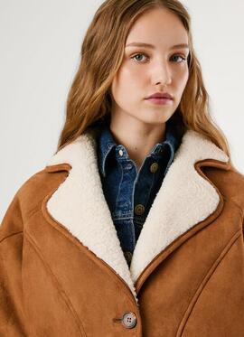 ABRIGO CON DETALLES DE BORREGUITO TERESA 857 CARAMEL BEIGE