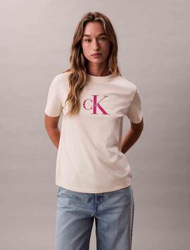 CAMISETA CK HERO REGULAR FIT CON MONOGRAMA CREMA