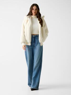 CHAQUETA DE PIEL SINTÉTICA LUCREZIA CREAM WHITE CREMA