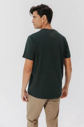 CAMISETA BORDADO LOGO CONTRASTE VERDE BOTELLA