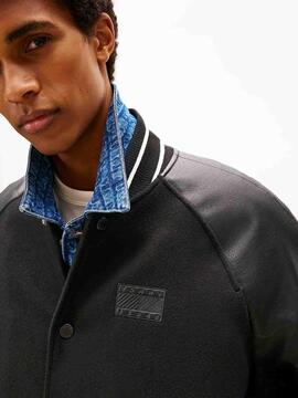 CHAQUETA UNIVERSITARIA CON LOGO REGULAR FIT DE LANA Y ECOPIE