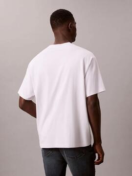 CAMISETA CK MONOLOGO TRICOLOR RELAXED FIT BRIGHT WHITE CRUDO