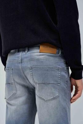 PANTALÓN CORTO S-ACTIV REGULAR FIT DENIM GRIS