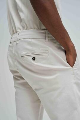 PANTALÓN CHINO S-ACTIV SLIM FIT COLOR PERLA