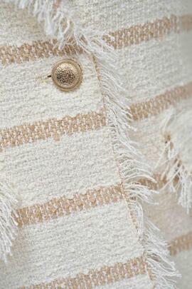 BLAZER TWEED CON RAYAS SLIM FIT EN COLOR CRUDO Y BEIGE