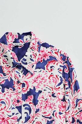 CAMISA SATINADA REGULAR FIT CON ESTAMPADO FLORAL MULTICOLOR