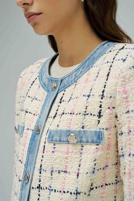 CHAQUETA TWEED SLIM FIT CON DETALLES EN DENIM AZUL
