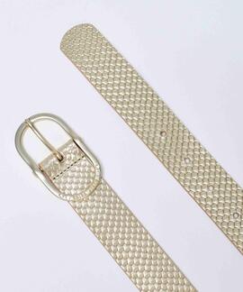 CINTURÓN DE CUERO DORADO TEXTURIZADO