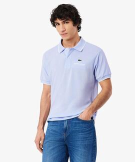 POLO CORTE CLÁSICO CON DETALLE EN EL BOLSILLO AZUL CLARO