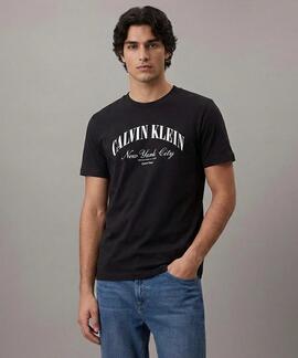 CAMISETA MARCH GRAPHIC RELAXED FIT CON LOGO NYC BORDADO BLAC