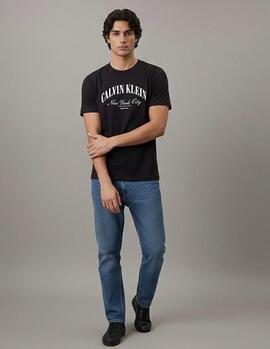 CAMISETA MARCH GRAPHIC RELAXED FIT CON LOGO NYC BORDADO BLAC