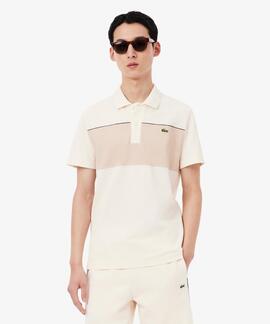 POLO DE PIQUÉ REGULAR FIT CON BLOQUES DE COLOR BEIGE Y CAMEL