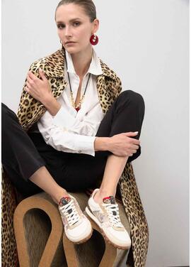 DEPORTIVA CON TEJIDO DE REJILLA Y ANIMAL PRINT CRU