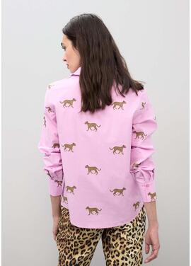 CAMISA POPELÍN ROSA CON ESTAMPADO DE LEOPARDO