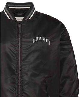 CAZADORA BOMBER REGULAR FIT CON LOGO BORDADO UNIVERSITARIO B