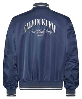 CAZADORA BOMBER REGULAR FIT CON BORDADO UNIVERSITA