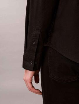 CAMISA CLÁSICA LISA DE OXFORD CON BOTONES NEGRA
