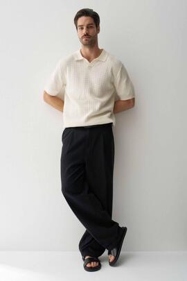 POLO DE PUNTO EN MALLA TRICOTADA COLOR CRUDO