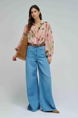 CAMISA REGULAR FIT CON ESTAMPADO FLORAL