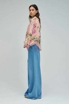 CAMISA REGULAR FIT CON ESTAMPADO FLORAL