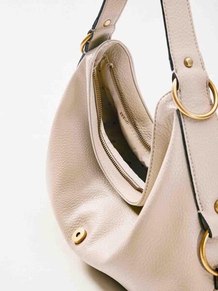 Gallery a15665 q7h1wrim