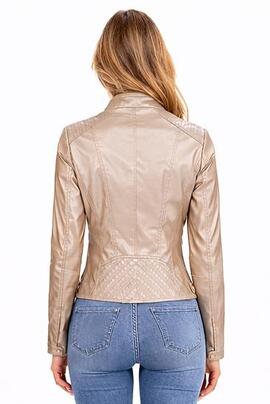CHAQUETA DE MUJER EN PIEL SINTÉTICA DORADA