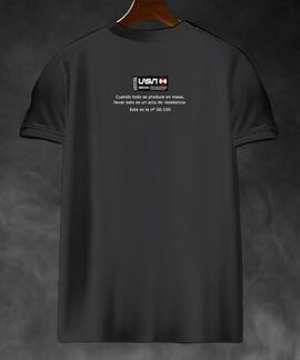 CAMISETA DE HOMBRFE LASAL COMPLICATED NEGRO DESGASTADO