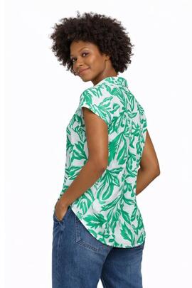 BLUSA CON ESTAMPADO FLORAL