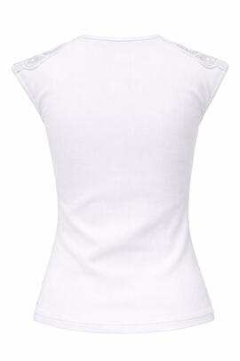 TOP ACANALADO CON APLIQUES DE ENCAJE COLOR BLANCO